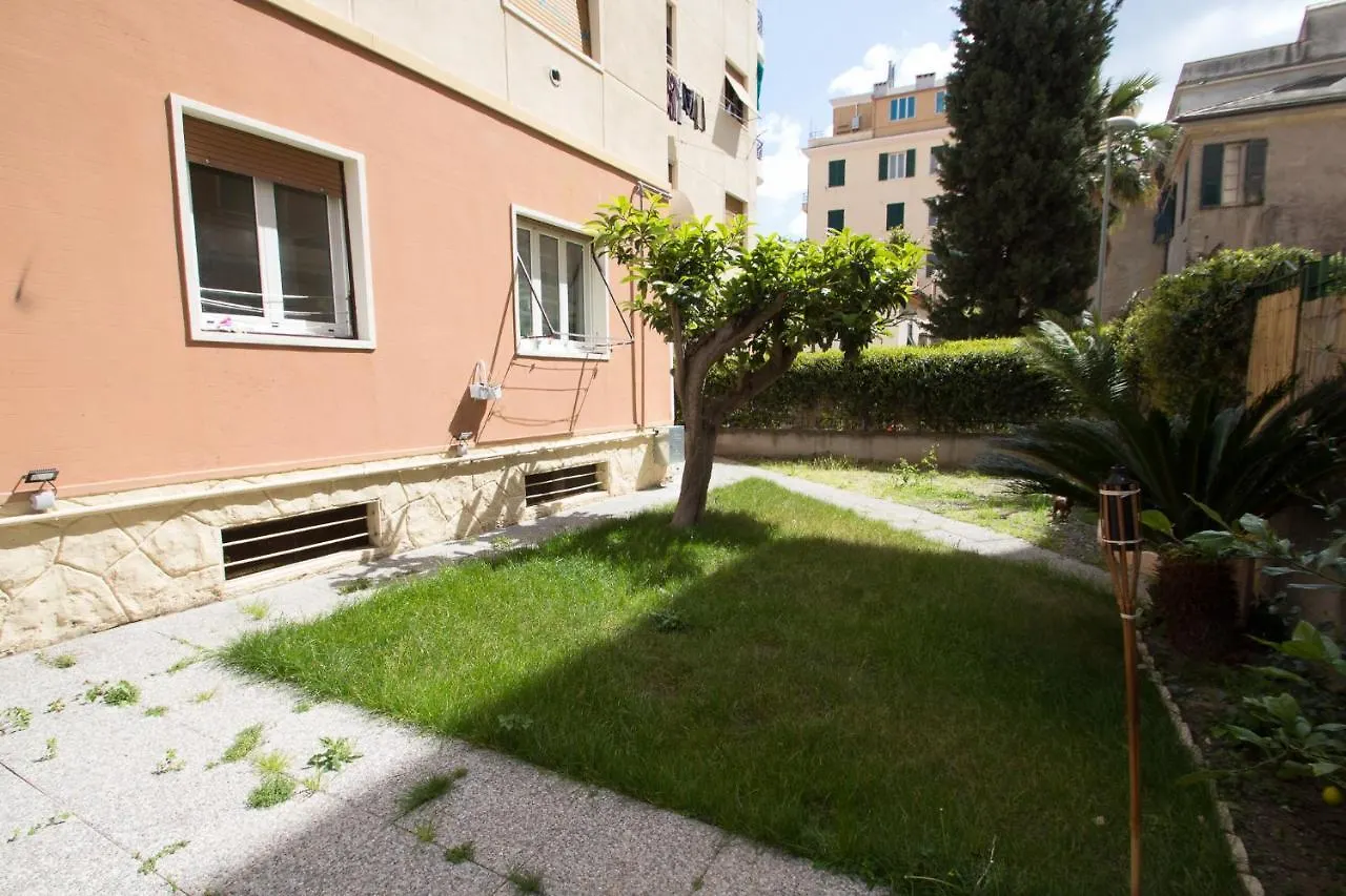 Appartamento Con Giardino A 50Mt Dal Mare Varazze 0*,  Italy